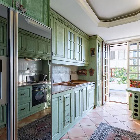 Flat With Fascinating Bosphorus View In Besiktas * Κωνσταντινούπολη